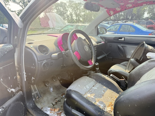 volkswagen new beetle 2003 3VWFE21C53M405012 image volkswagen new beetle 2003 3VWFE21C53M405012 image